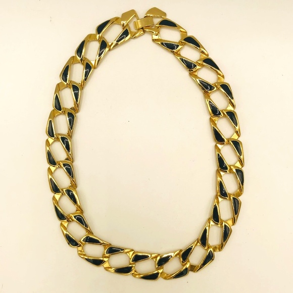Other - Vintage Chunky Black + Gold Chain Necklace
